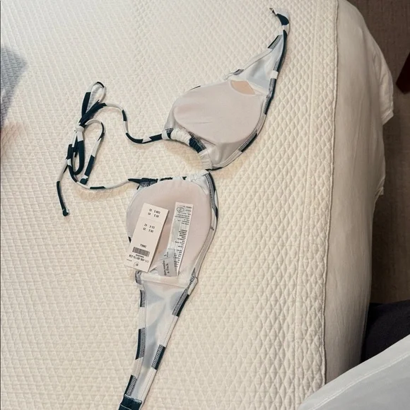 Teal & White Abstract Halter Bikini Top - Picture 4 of 4